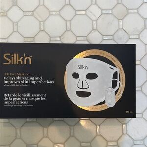 LED Face Mask - White